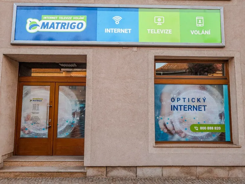 Polepy výloh včetně instalace - XART, s.r.o.